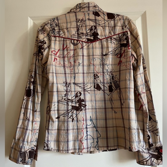 Pleated Shirt at its Best! - Picture 4 of 4